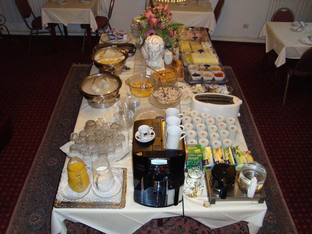 Central Budget Hotel 본 외부 사진